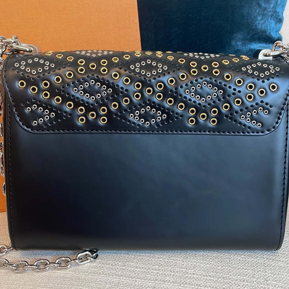 💎💙💎Limited Edition Authentic Louis Vuitton Twist MM Eyelet bag💙💎💙 - Picture 4 of 7